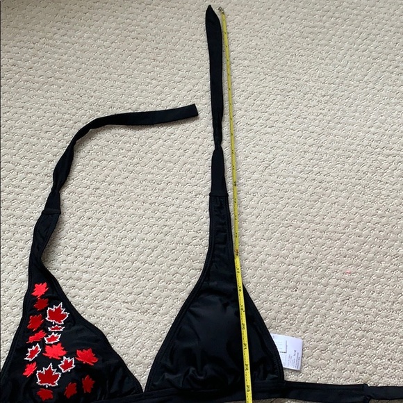 NEW Canada 🇨🇦 leaf halter style bikini top Med - Picture 8 of 9